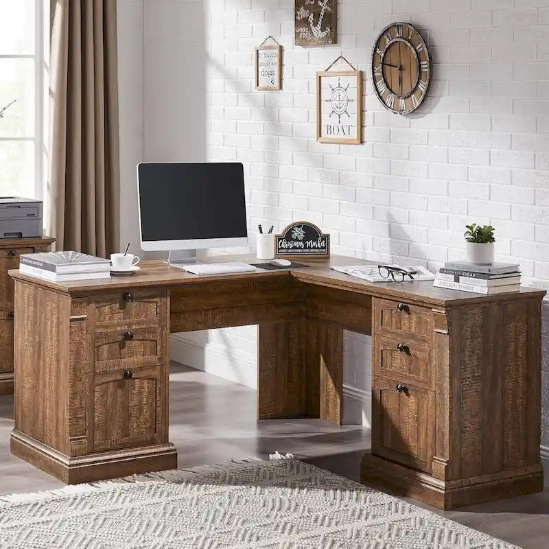 Scrivania da computer in legno stile rustico con configurazione a L, stazione di ricarica, cassetti e contenitore