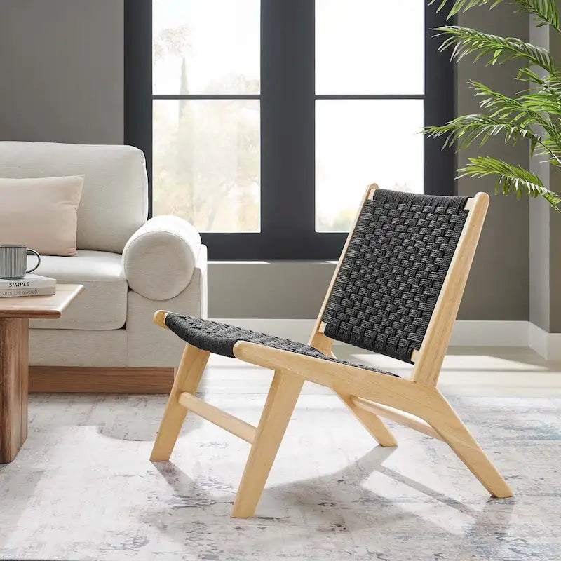 Poltrona relax decorativa con intreccio a trama di corda, struttura in legno di gomma, noce naturale